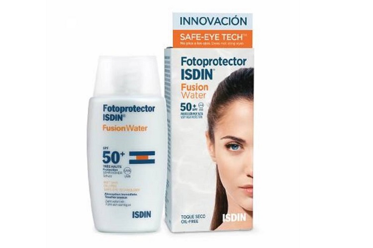 ژل کرم ضد آفتاب بی رنگ ایزدین مدل فیوژن واتر فاقد چربی مناسب برای انواع پوست با  SPF50+